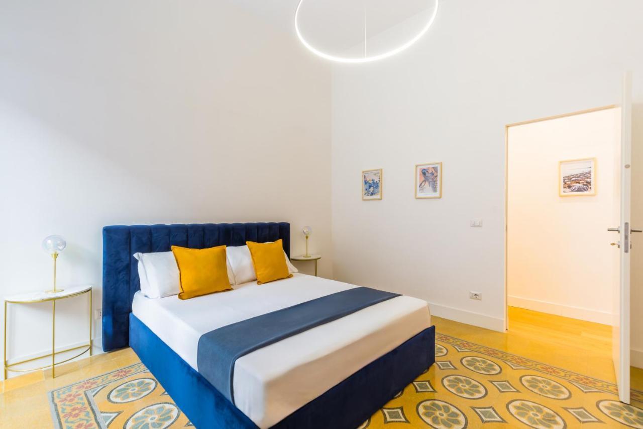 Piazza Amedeo Stylish By Wonderful Italy * Naples